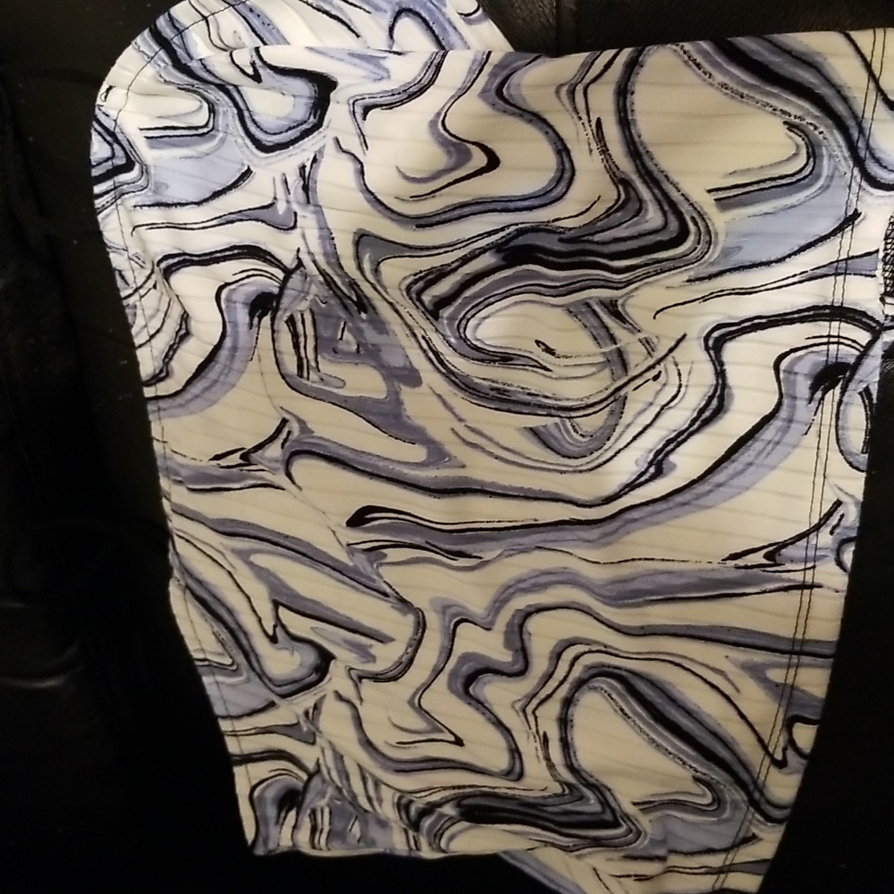 tank top colors white blue and black